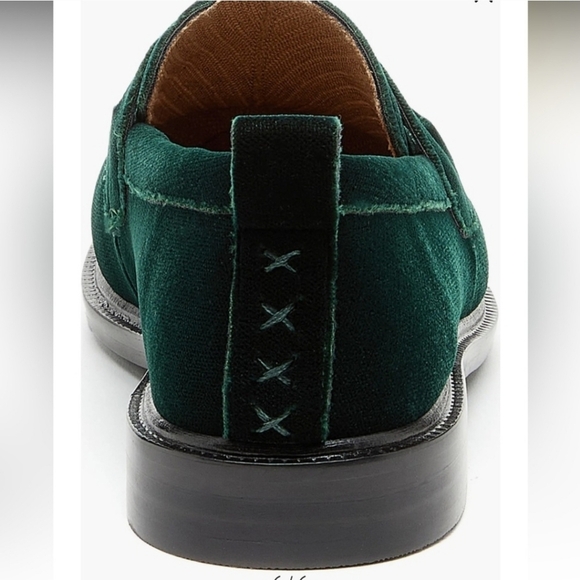 🔹️KELSI DAGGER🔹️ Velvet Lens Loafers in Dark Green - Picture 4 of 4